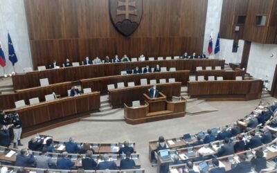 Cieľom tejto protislovenskej kampane vládnej moci, je totálne podriadiť Slovensko Spojeným štátom americkým. Schválením zmluvy DCA vyhrali prvú bitku, vojnu však ešte nie.