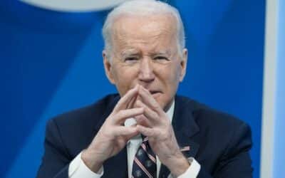 Rusko a Ukrajina: Zelenskyj nariadil povolanie záložníkov. Biden posiela do Pobaltia vojakov.