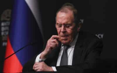 Lavrov: Mierová misia NATO na Ukrajine by mohla viesť ku konfliktu.