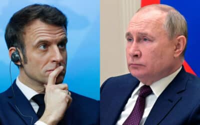Putin v telefonáte s Macronom obvinil Kyjev z vojnových zločinov.