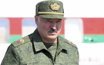 Masaker v Buči vykonali Briti, vieme aj čísla áut, vyhlásil Lukašenko. Putinovi odovzdal dokumenty.
