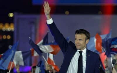 Macron obhájil prezidentský mandát.