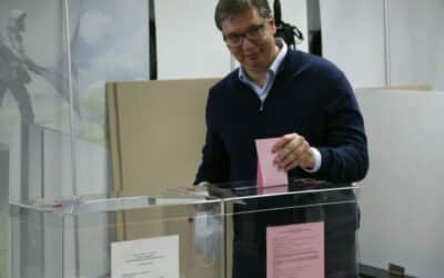V Srbsku sa konajú parlamentné i prezidentské voľby.