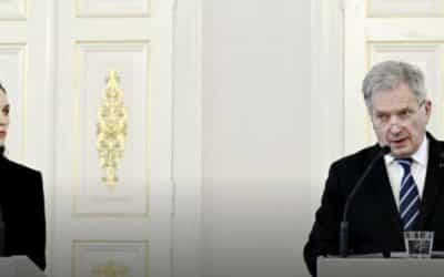 Finsko míří do NATO. Vstup oficiálně podpořili prezident a premiérka.