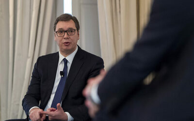 Vučič zajistil dodávky plynu na zimu. V Bělehradě se protestovalo proti válce.