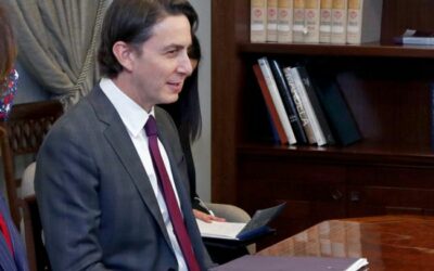 Vyslanec USA: Príjmy Ruska z ropy a plynu sú teraz zrejme vyššie než pred vojnou.