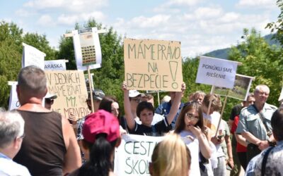 V Banskej Bystrici sa opäť protestovalo: Miestni sú vystrašení, požadujú odstrel medveďov! Jasný pohľad ochrany prírody.