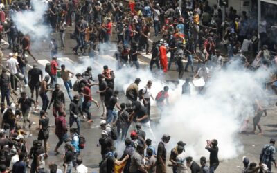 Srílanský prezident uprchl ze své rezidence. Vzápětí do ní vtrhly tisíce demonstrantů.