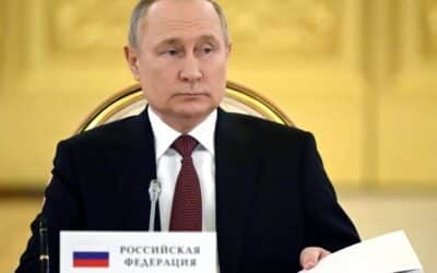 Porazit nás? Ať si to Západ zkusí, prohlásil Putin.