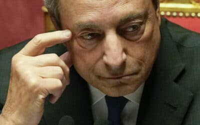 Taliansky premiér Draghi po týždni opäť podal demisiu.