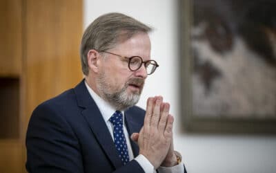 Premiér se diví cenám energií, že by se snad víc již divit ani nemohl.
