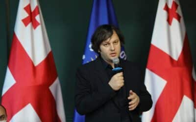 Gruzínsko zvažuje referendum o vyhlásení vojny Rusku.