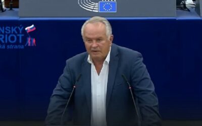 “Na Slovensku za chvíľu padne vláda. Maďarskí priatelia vydržte!” šokoval Radačovský Brusel.