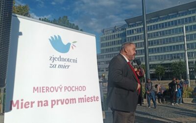Chmelár k pochodu Za mier: Neskutočne sa hanbím za tú polovzdelanú a predajnú bandu, ktorá si hovorí novinári.