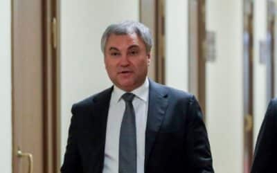 Rusko: Predseda dolnej komory parlamentu vyzval poslancov, aby išli do vojny.