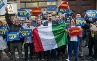 Ursula preč. Salvini vyzval von der Leyenovú na odstúpenie.