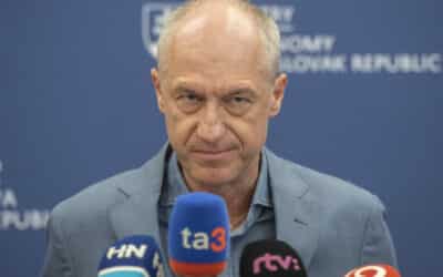 Hirman o cenách energií škaredo zavádza. V Bruseli pre Slovensko nevybavil nič.