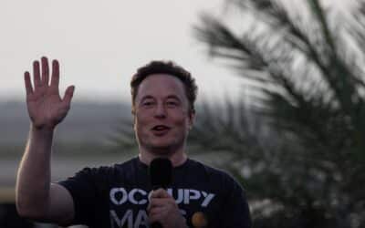 Muskova SpaceX tvrdí, že už nemůže platit internetové služby na Ukrajině, píše CNN.