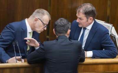 Snahy o predčasné voľby silnejú: Parlament opäť nebol uznášaniaschopný, Kollár stráca nervy.