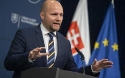 7 dní v kocke: Heger a Naď zavádzajú. Protiraketová obrana Slovenska kríva.