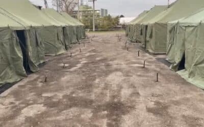 Slovensko bude mať stanové mestečko pre migrantov. Buduje ho rezort vnútra v Kútoch.