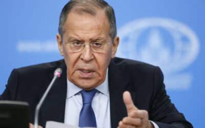 Lavrov: Západ mal šancu vyhnúť sa konfliktu na Ukrajine.