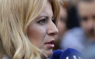 Prezidentke udelia Cenu za demokraciu Madeleine Albrightovej.