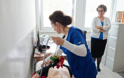 Poplatky za návštevu lekára sú späť. Čo nedoplatil štát, teraz pýtajú ambulancie od pacientov.