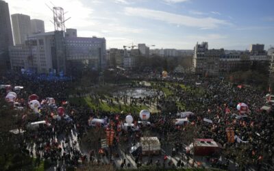 Francúzi odmietli Macronovu lásku k EÚ.