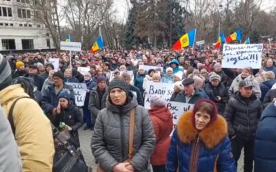 Po varovaní pred Ruskom organizovaným prevratom, otriasli Moldavskom protivládne protesty.