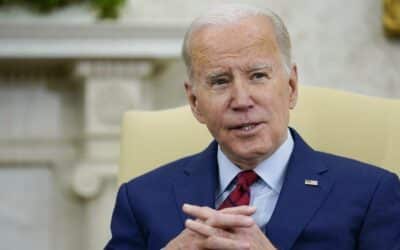 Biden: Zatykač ICC na Putina je “oprávnený“.