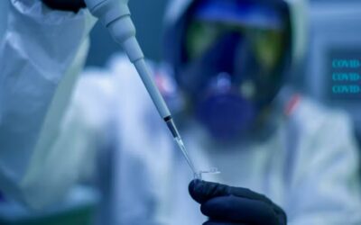 Biden pripúšťa laboratórny pôvod covidu. Podpísal zákon o odtajnení informácií o jeho pôvode.
