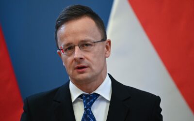 Maďarsko v Bruseli odmietne nákup streliva pre Ukrajinu, avizoval Szijjártó.
