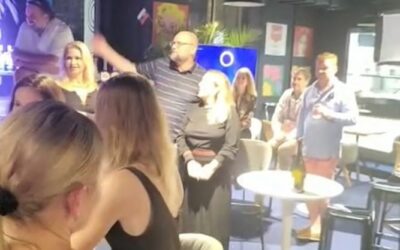 Fico zverejnil video z Dubaja. Je na ňom Sulík a Geissovci.