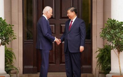 Joe Biden jedná se Si Ťin-pchingem v San Franciscu. Soupeření USA a Číny nesmí přerůst v konflikt, prohlásil.