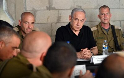 Izrael a Hamás dosáhly předběžné dohody na pozastavení války, píše Washington Post.
