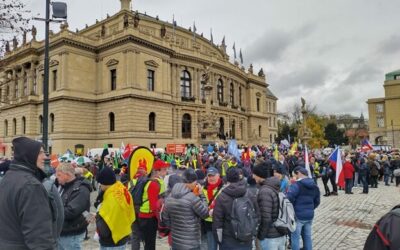 Fiala mluví o budoucnosti, kterou zemi jeho vláda bere.
