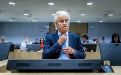 Holandsko v stredu čakajú voľby. Wildersova protimigračná a euroskeptická strana má blízko k víťazstvu.