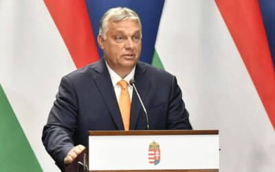 Orbán v Baku: Konkurencieschopnosť Európy sa zhoršuje.