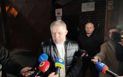 Náhla návšteva Roberta Fica v Trenčíne: Rázne vyšetríme smrť obhajcu vo väzenskej nemocnici.