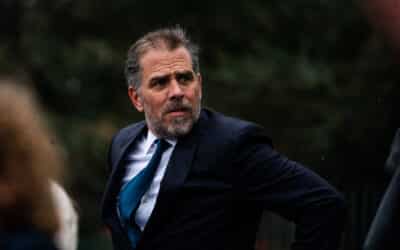 Hunter Biden bol v Kalifornii obvinený z daňových únikov.