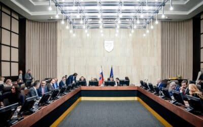 Zasadala mimoriadna vláda: Pomôže s hypotékami, vyplatí trinásty dôchodok, no živnostníci si priplatia.