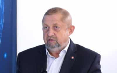 Štefan Harabin odovzdal podpisy potrebné na prezidentskú kandidatúru.