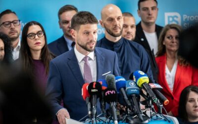 Opoziční poslanci podali návrh na odvolanie Andreja Danka.