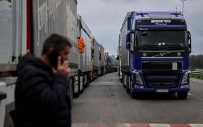 Poľskí farmári blokujú hraničný priechod s Ukrajinou, nedostali záruky.