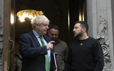 Johnson poprel, že sabotoval mierovú dohodu medzi Ruskom a Ukrajinou. Hovorí o totálnom nezmysle.