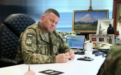 V USA sa boja, že Zalužnyj vtiahne s armádou do Kyjeva a prijímajú opatrenia.
