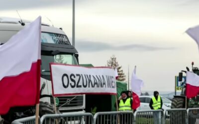 Poľskí farmári blokujú cesty a priechody na protest proti dovozu z Ukrajiny.