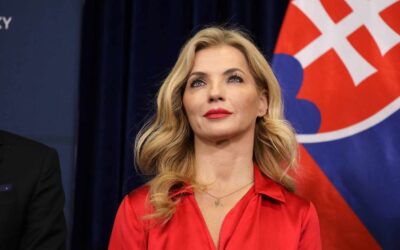 TRAPAS ako hrom: Šimkovičovú nakoniec odvolávať nebudú! Môže za to školácka chyba opozície.