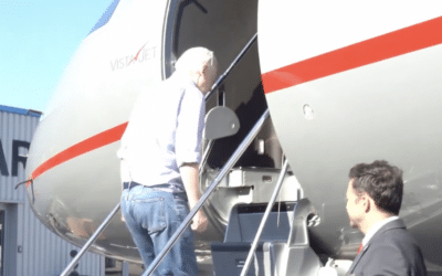 Julian Assange je voľný. Prvé zábery.